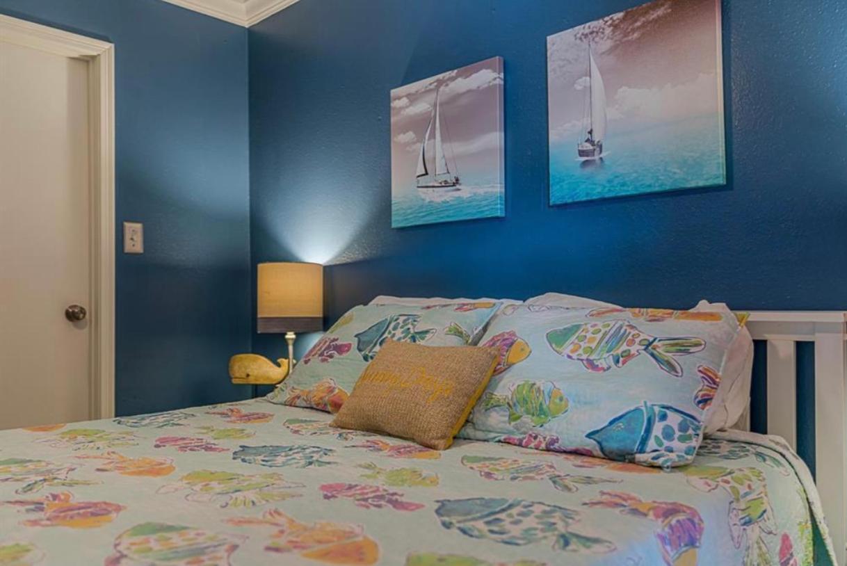 Beach Escape - Top Floor Ocean Views - Heated Pool - Seawall Blvd 加尔维斯敦 外观 照片