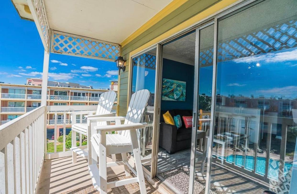 Beach Escape - Top Floor Ocean Views - Heated Pool - Seawall Blvd 加尔维斯敦 外观 照片